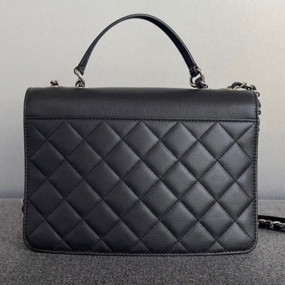 Large Chanel CC Box Flap Black Grained Calfskin Quilted Leather Bag - Picture 2 of 6